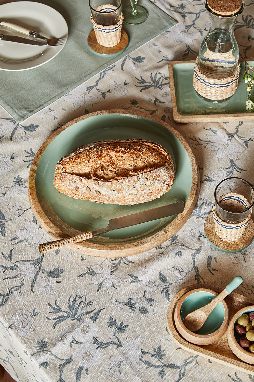 Corinne Circular Tray 35x35x3cm Green & Natural