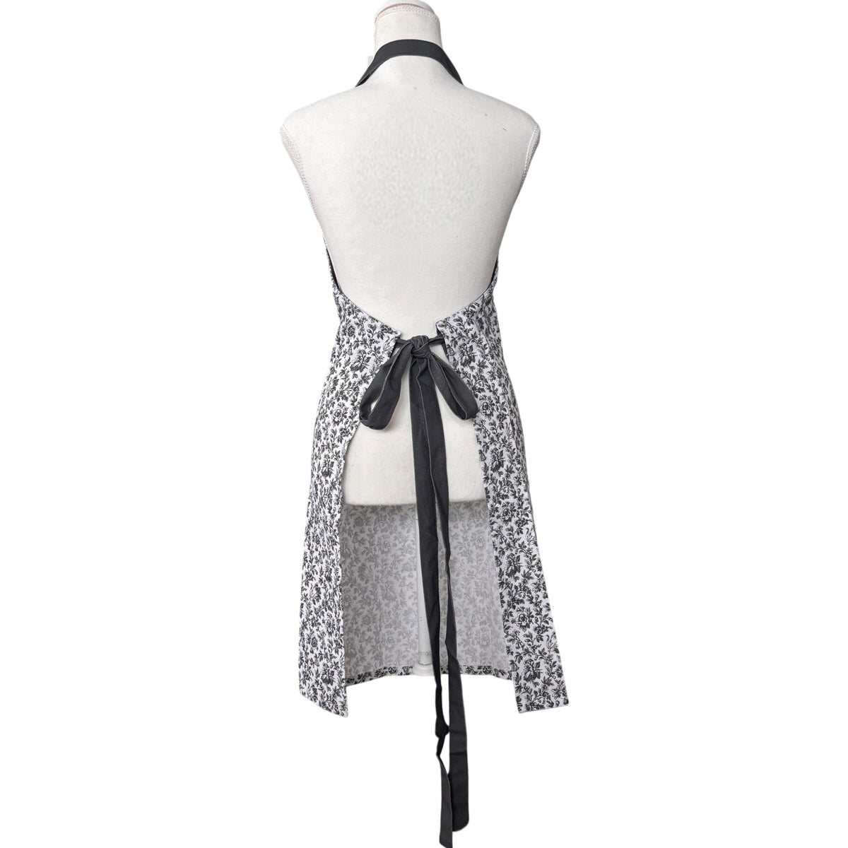 Floral Sonata Apron 83x68cm Charcoal