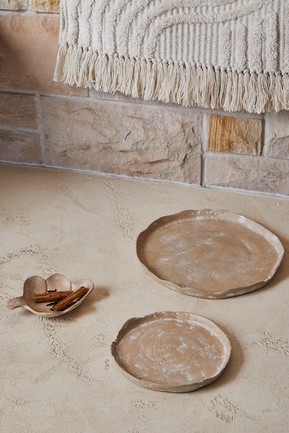 Mara Nut Dish 18x13x3cm Whitewash